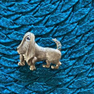 Gold Tone Basset Hound Dog Brooch